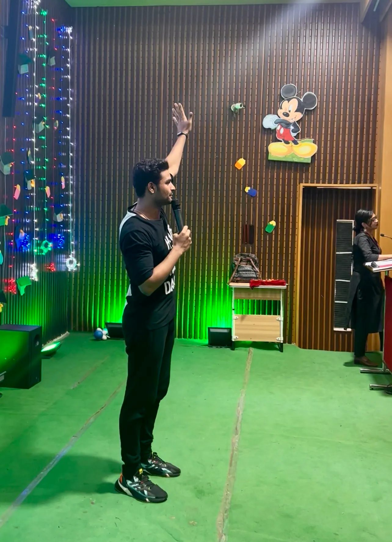 The FlexiiFeet at an event